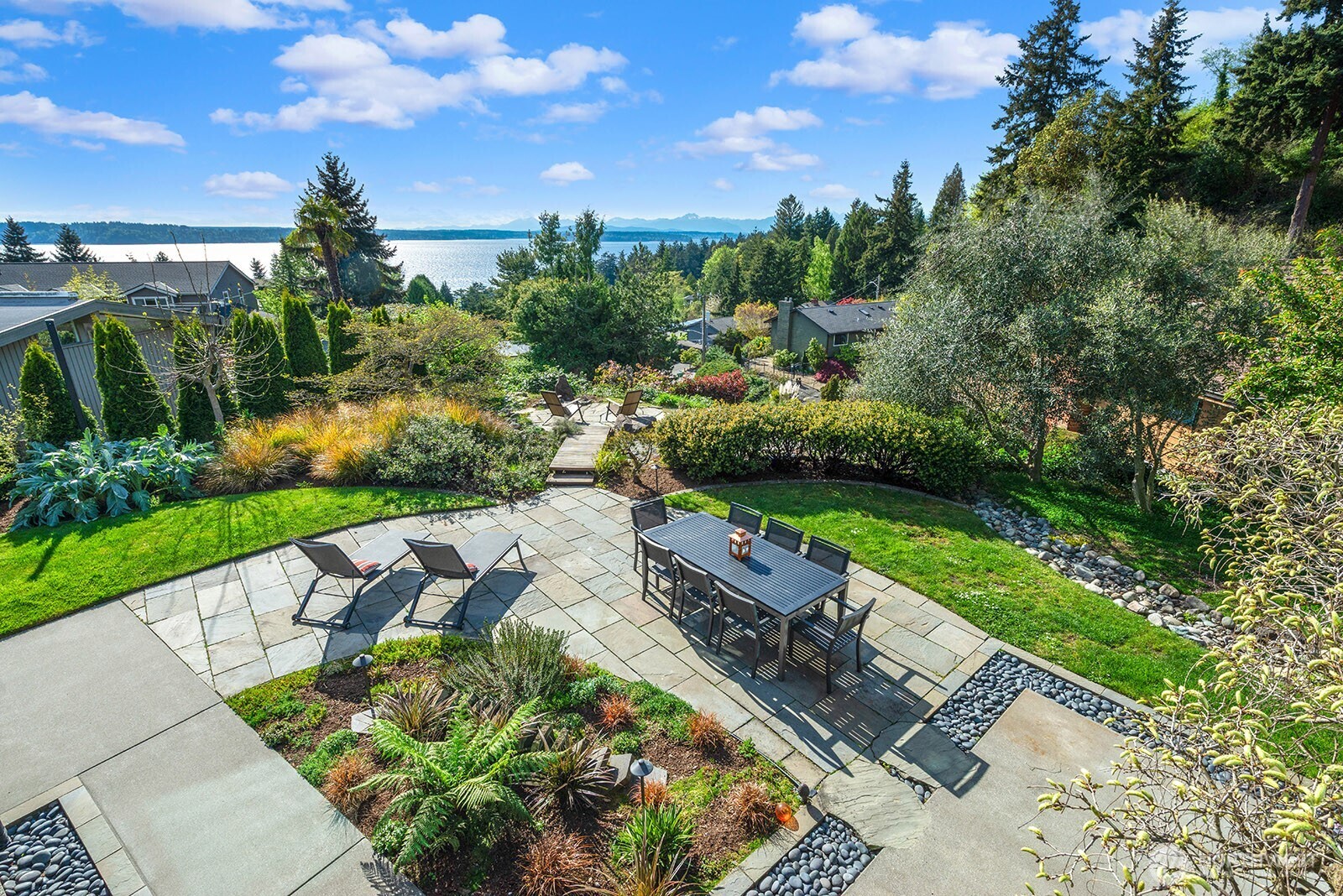8627 Fauntlee Crest Southwest Seattle, WA 98136 - Photo 22 of 40 Gallery Image 22