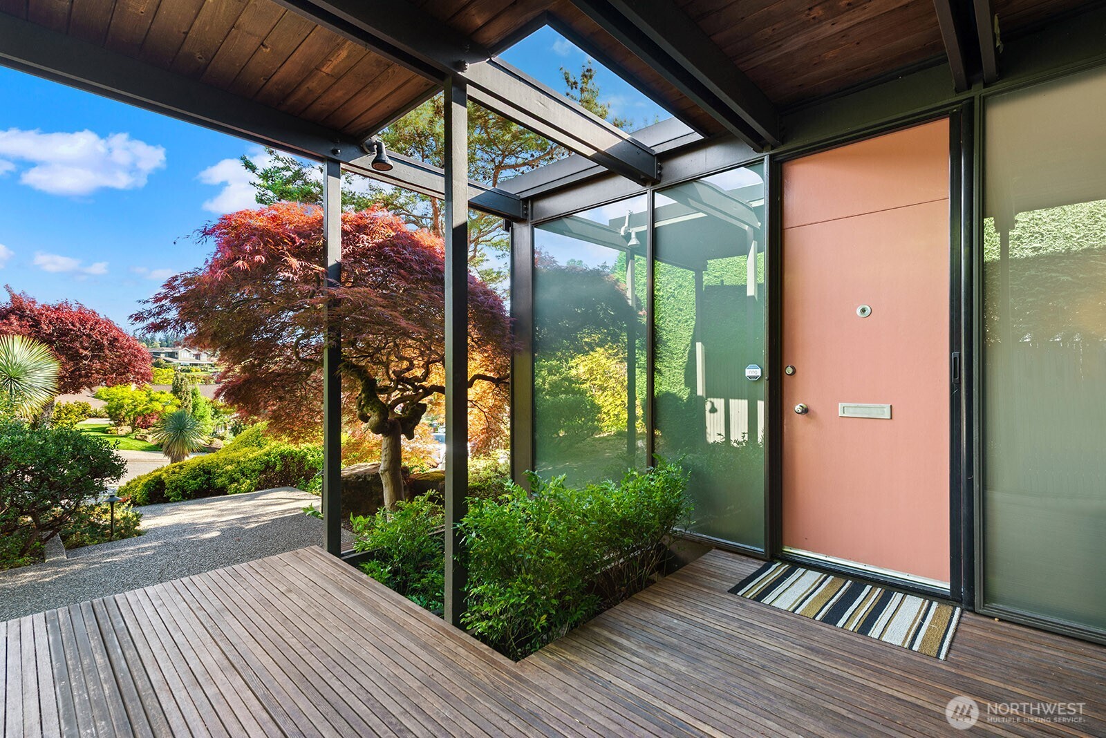 8627 Fauntlee Crest Southwest Seattle, WA 98136 - Photo 3 of 40 Gallery Image 3