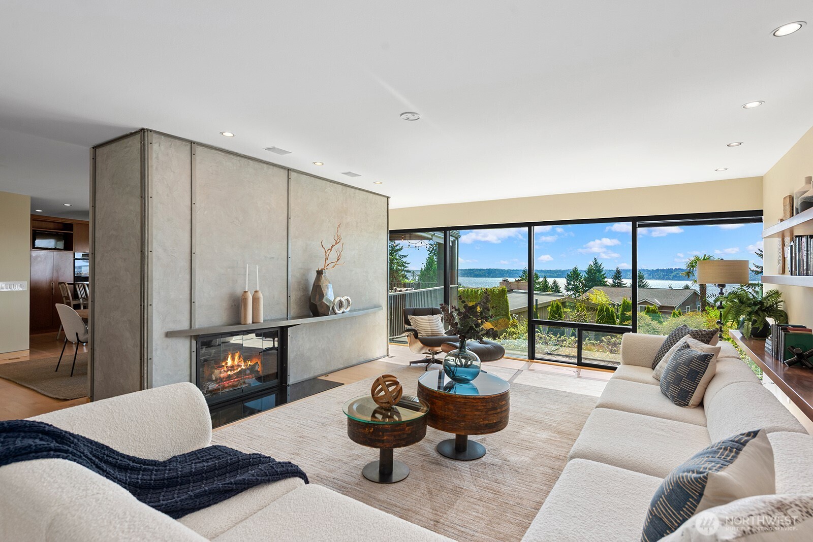 8627 Fauntlee Crest Southwest Seattle, WA 98136 - Photo 6 of 40 Gallery Image 6