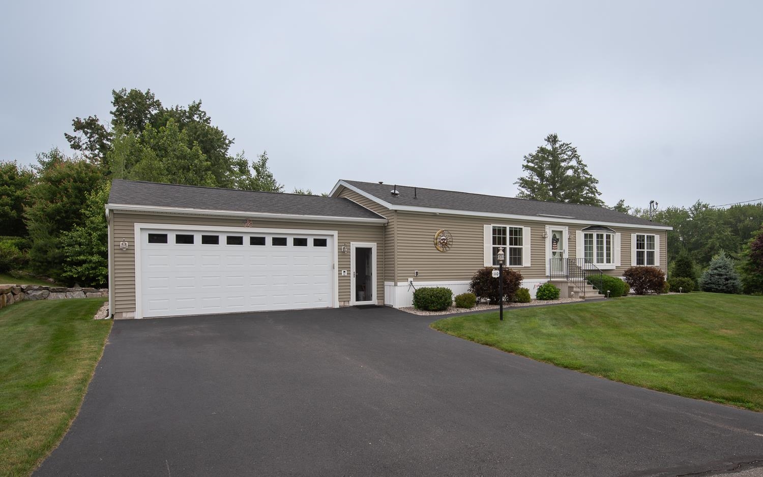 110 Freedom Hill Road Hampstead, NH 03841 - Photo 1 of 37