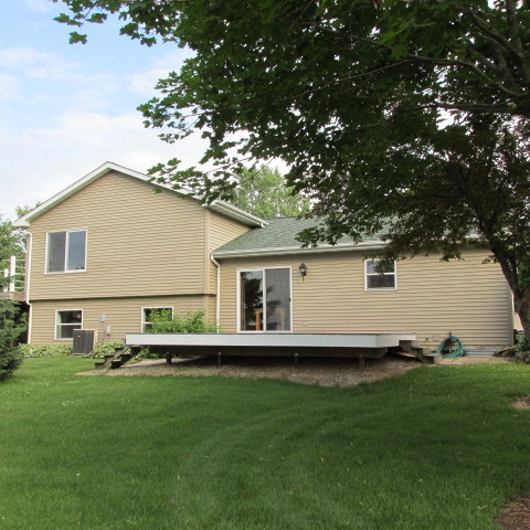 8802 Regnier Road Hebron, IL 60034 - Photo 2 of 16