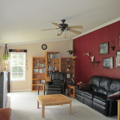 8802 Regnier Road Hebron, IL 60034 - Photo 5 of 16