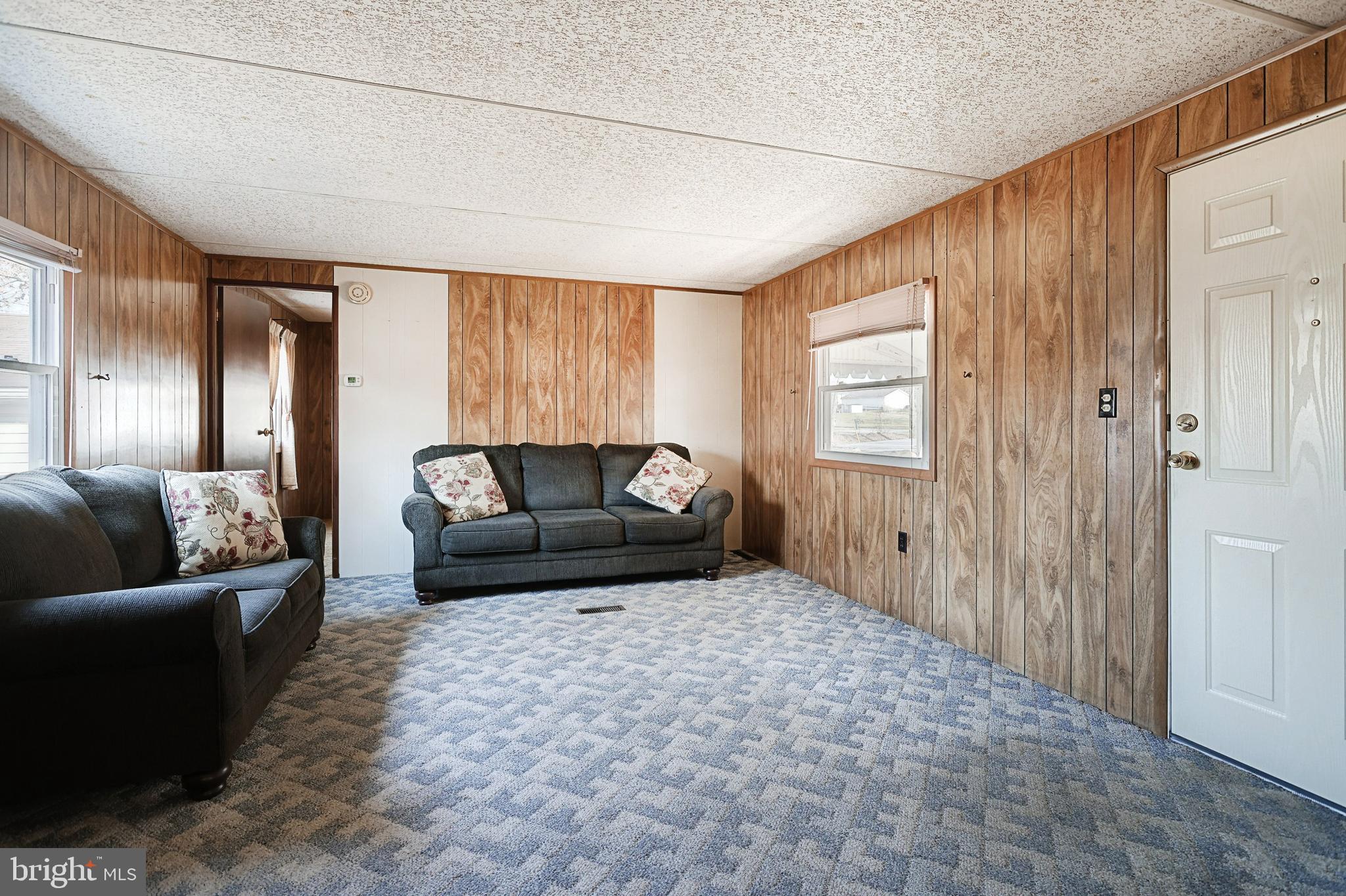 2461 Log Cabin Road York, PA 17408 - Photo 3 of 24 Gallery Image 3