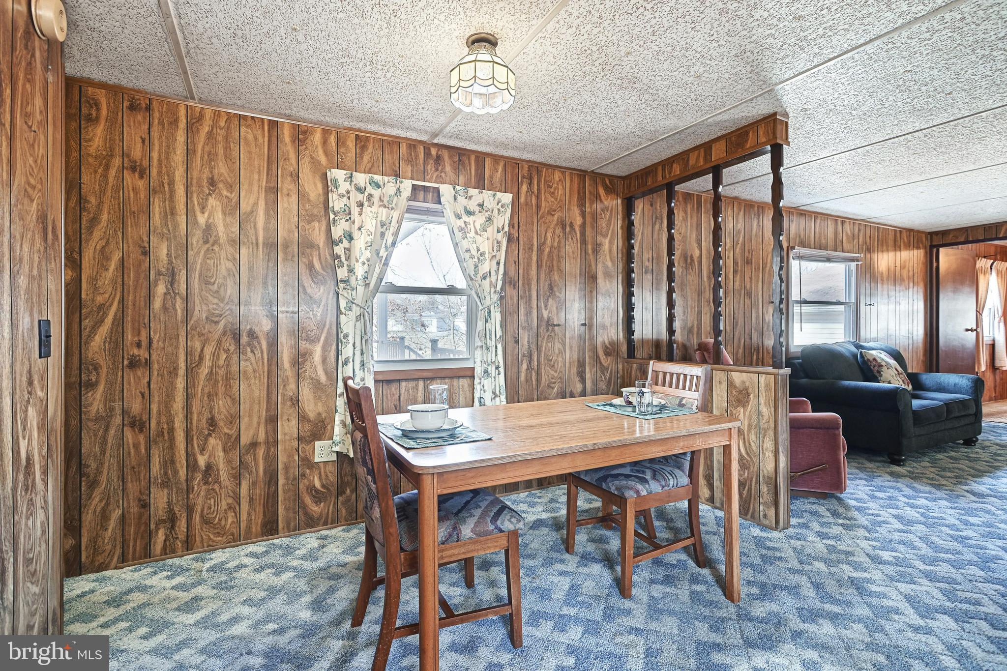 2461 Log Cabin Road York, PA 17408 - Photo 4 of 24 Gallery Image 4