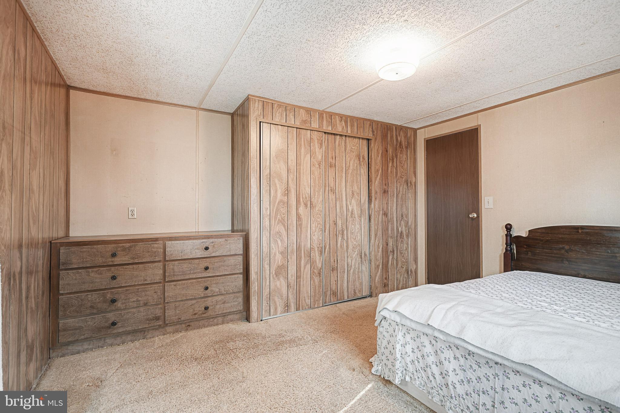 2461 Log Cabin Road York, PA 17408 - Photo 10 of 24 Gallery Image 10