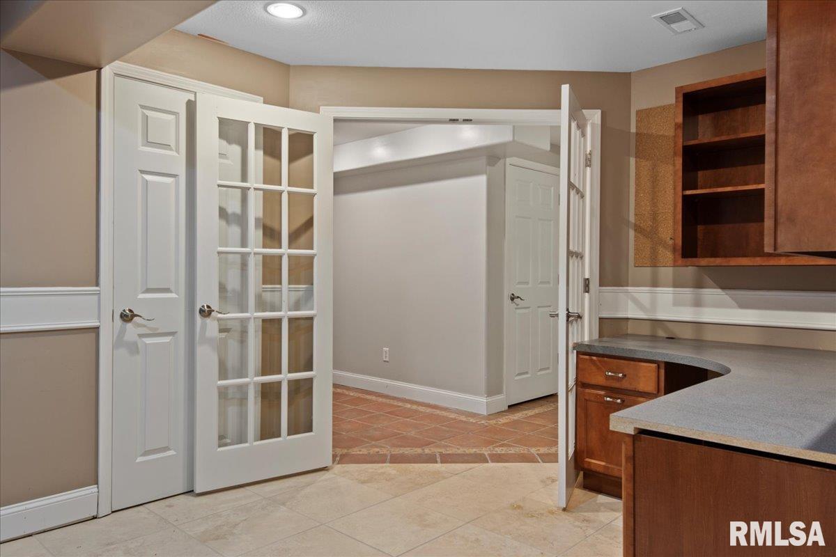 3516 Tamarak Drive Springfield, IL 62712 - Photo 49 of 65 Gallery Image 49