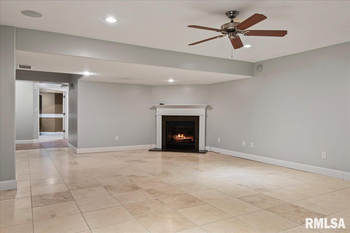 3516 Tamarak Drive Springfield, IL 62712 - Photo 51 of 65 Gallery Image 51