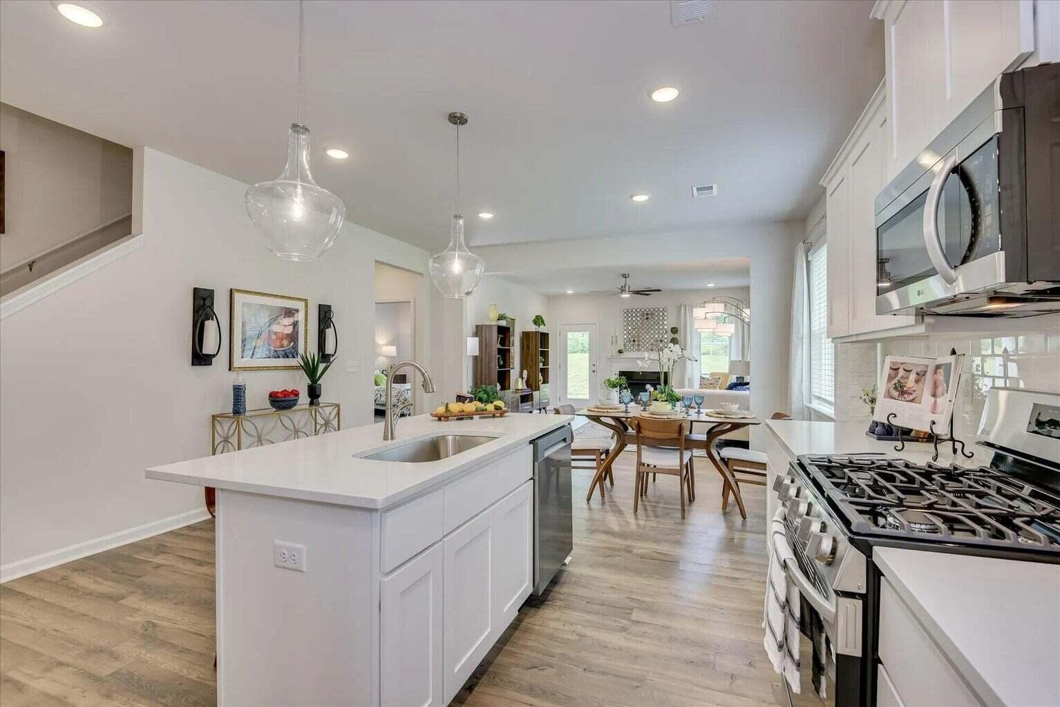 6500 Hidden Haven Road Sumter, SC 29154 - Photo 8 of 16 reeedykitchen2