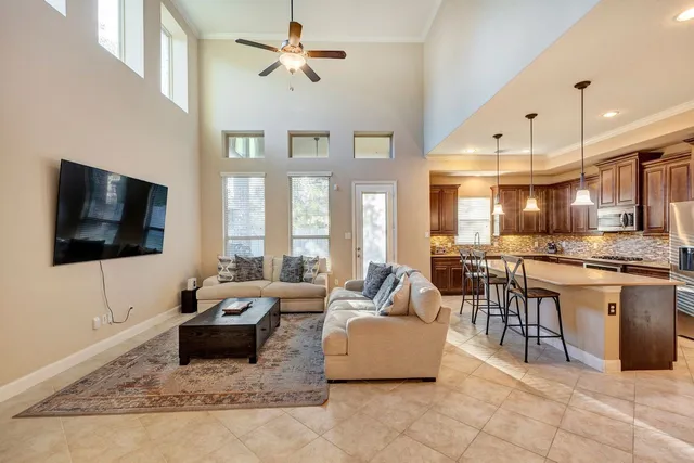 $3,200 | 18418 Hounds Lake Drive, New Caney, TX 77357