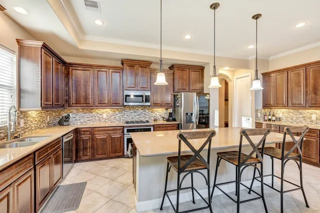 $3,200 | 18418 Hounds Lake Drive, New Caney, TX 77357