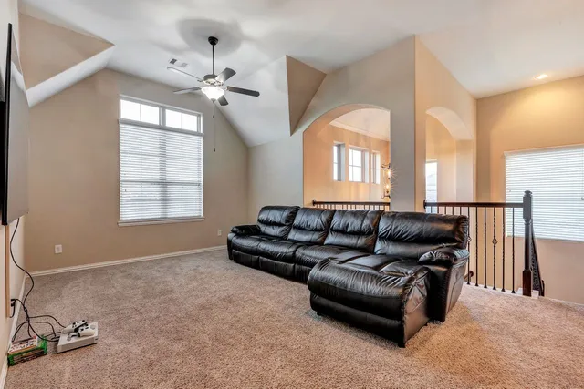 $3,200 | 18418 Hounds Lake Drive, New Caney, TX 77357