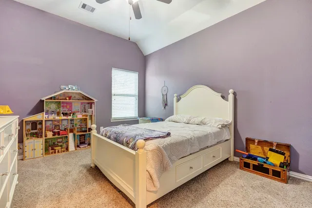 $3,200 | 18418 Hounds Lake Drive, New Caney, TX 77357