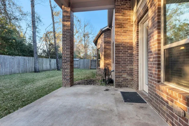 $3,200 | 18418 Hounds Lake Drive, New Caney, TX 77357