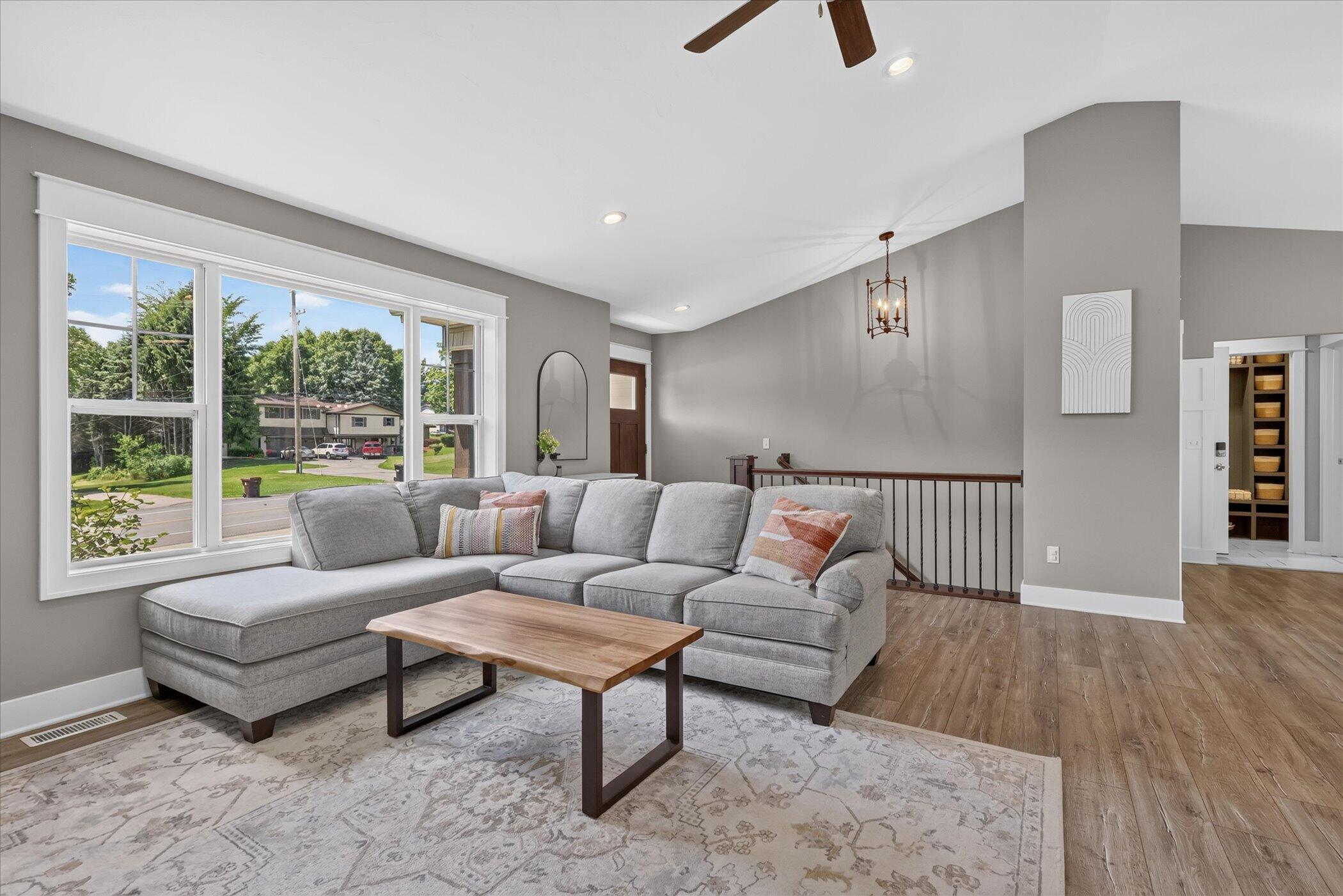 2747 4 Mile Road Northwest Grand Rapids, MI 49544 - Photo 8 of 48 Living Room