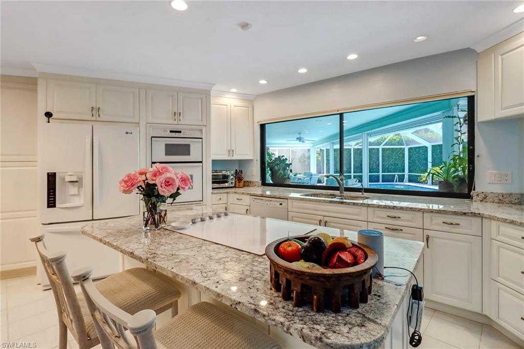 5374 Foxhound Drive Naples, FL 34104 - Photo 6 of 32