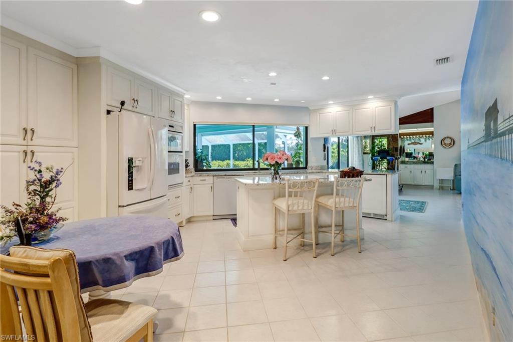 5374 Foxhound Drive Naples, FL 34104 - Photo 7 of 32