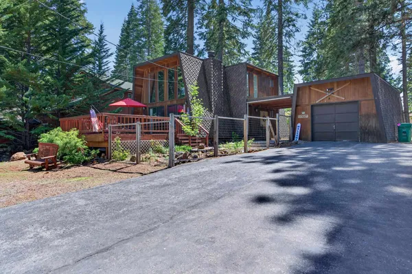 $635,000 | 1327 Peninsula Drive, Lake Almanor, CA 96137