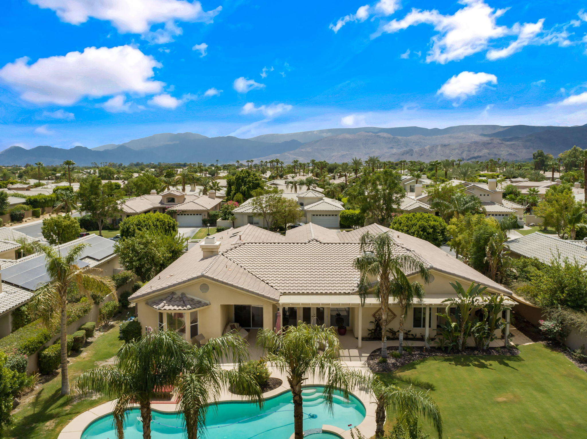 50 Sherwood Road Rancho Mirage, CA 92270 - Photo 28 of 43 11-web-or-mls-CassSherwood_2022_011