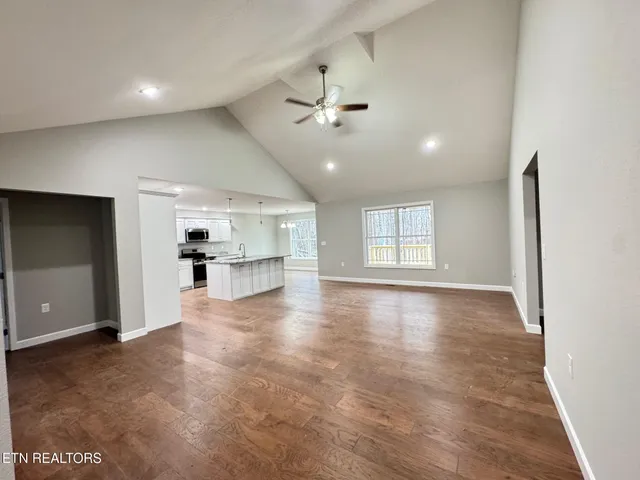 $353,000 | 164 Green Acres, Clarkrange, TN 38553