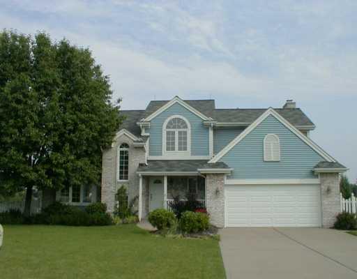 412 Meadow View Drive McKees Rocks, PA 15136 - Photo 1 of 8 Exterior Front.
