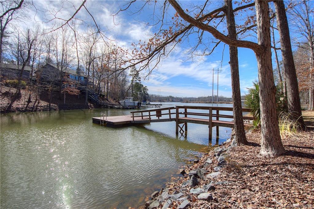 529 Evergreen Road Lake Wylie, SC 29710 - Photo 1 of 29 Gallery Image 1