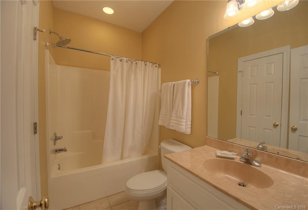 529 Evergreen Road Lake Wylie, SC 29710 - Photo 11 of 29 Gallery Image 11
