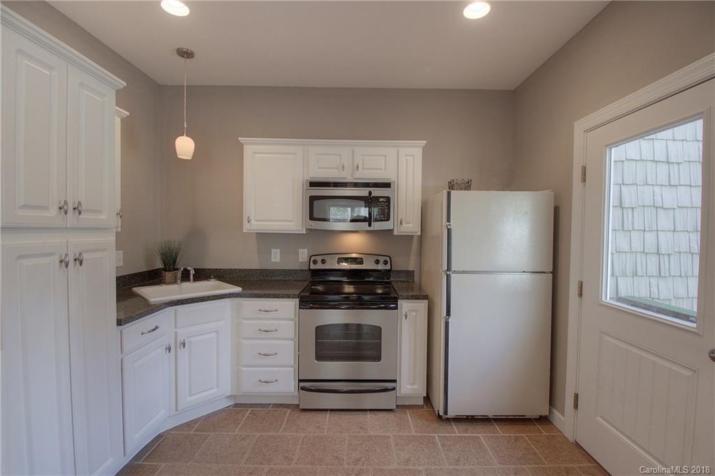 529 Evergreen Road Lake Wylie, SC 29710 - Photo 17 of 29 Gallery Image 17