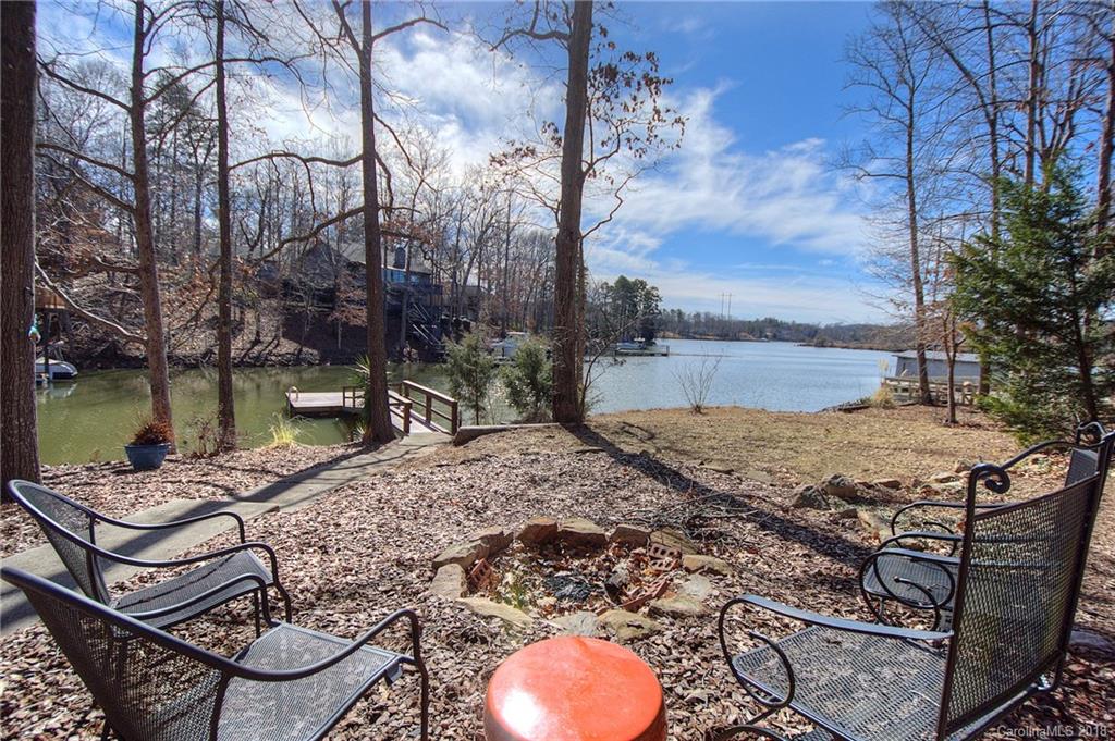 529 Evergreen Road Lake Wylie, SC 29710 - Photo 24 of 29 Gallery Image 24