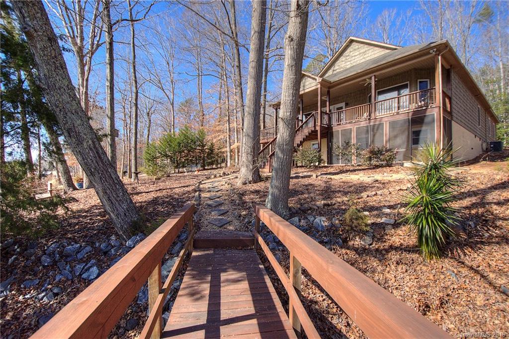 529 Evergreen Road Lake Wylie, SC 29710 - Photo 26 of 29 Gallery Image 26