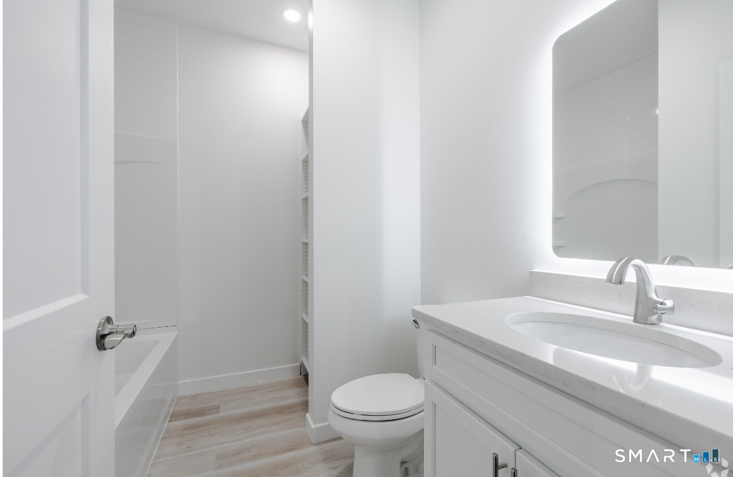 424 Main Street, Unit J Middletown, CT 06457 - Photo 6 of 14