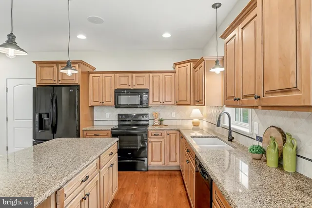 $499,900 | 61 Gentle Drive, East Earl, PA 17519