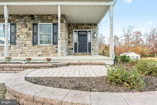 $499,900 | 61 Gentle Drive, East Earl, PA 17519