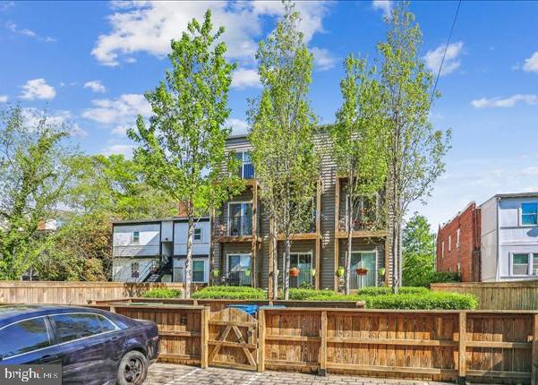 1340 Nicholson Street Northwest, Unit 2 Washington, DC 20011 - Photo 15 of 16 front view of a building with a garden
