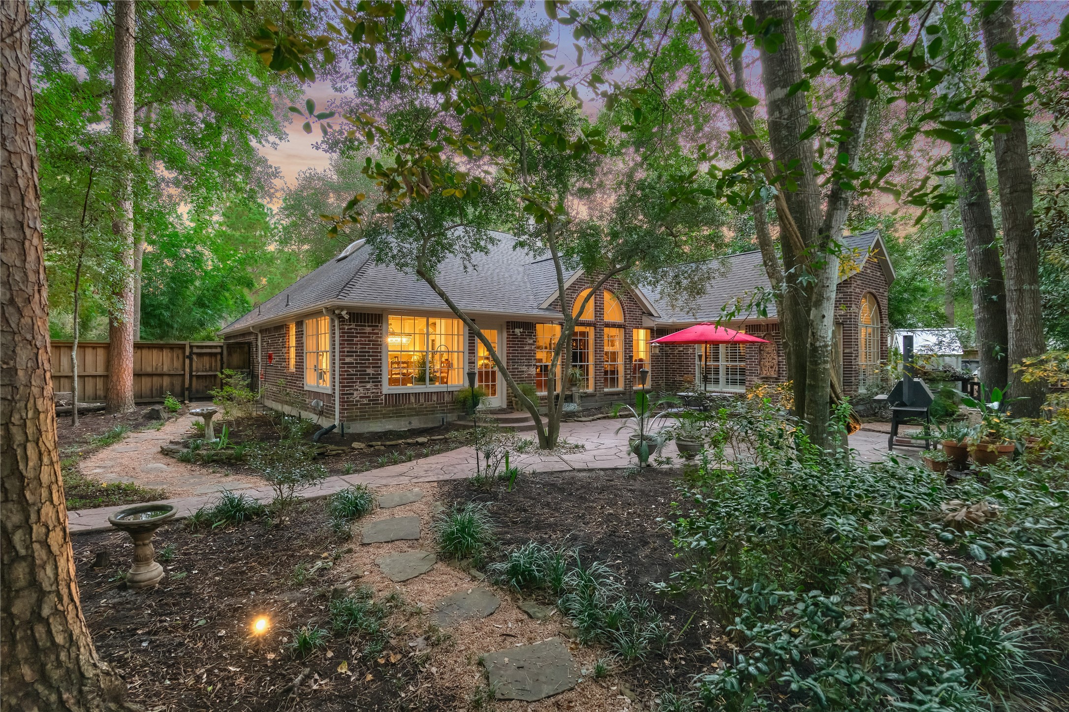 119 North Rambling Ridge Place The Woodlands, TX 77385 - Photo 38 of 50 Gallery Image 38
