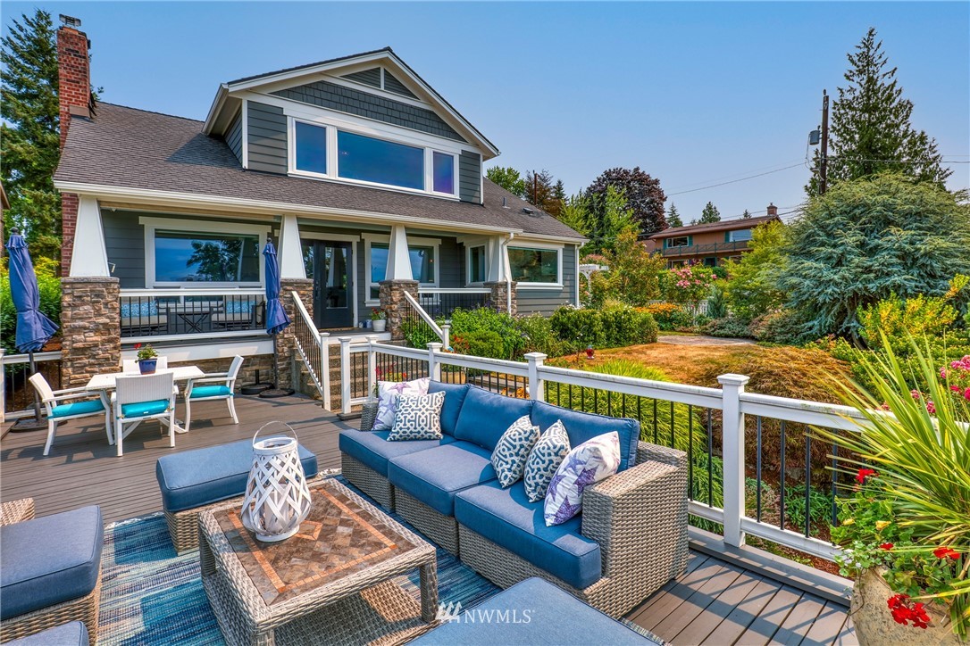 9864 46th Avenue Southwest Seattle, WA 98136 - Photo 1 of 34 Gallery Image 1