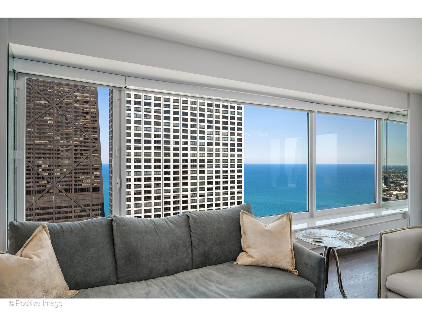 161 East Chicago Avenue, Unit 54A Chicago, IL 60611 - Photo 14 of 41 a balcony with a couch