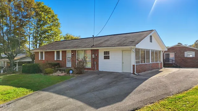 $300,000 | 4812 Carters Valley Road, Church Hill, TN 37642