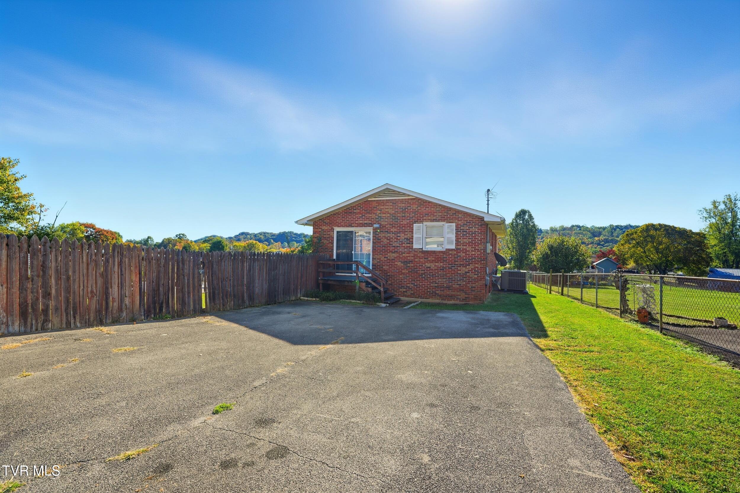 4812 Carters Valley Road Church Hill, TN 37642 - Photo 42 of 58 42_dsc09043