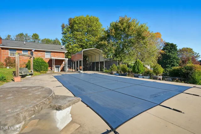 $300,000 | 4812 Carters Valley Road, Church Hill, TN 37642