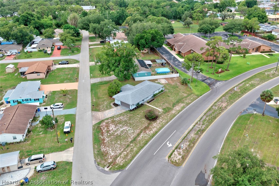 1221 Forest Road Sebring, FL 33872 - Photo 33 of 37