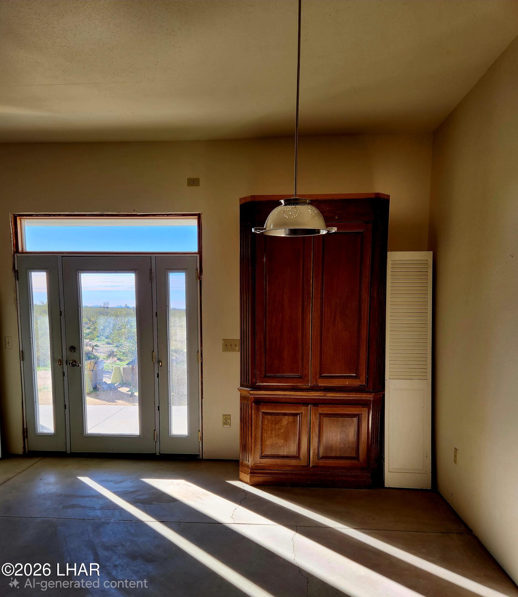 19310 South John Wayne Road Yucca, AZ 86438 - Photo 5 of 14 10' Ceilings