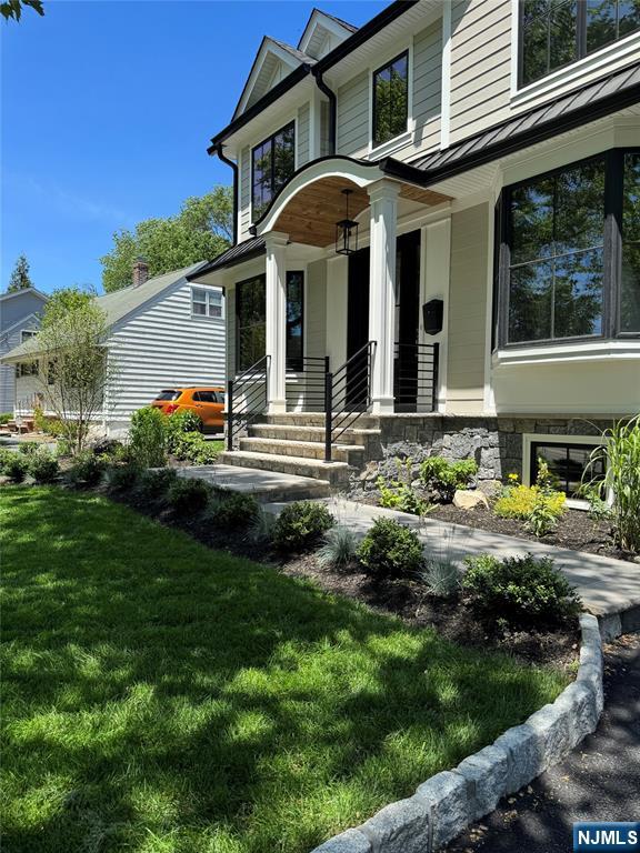 671 Delaware Avenue Ridgewood, NJ 07450 - Photo 2 of 31