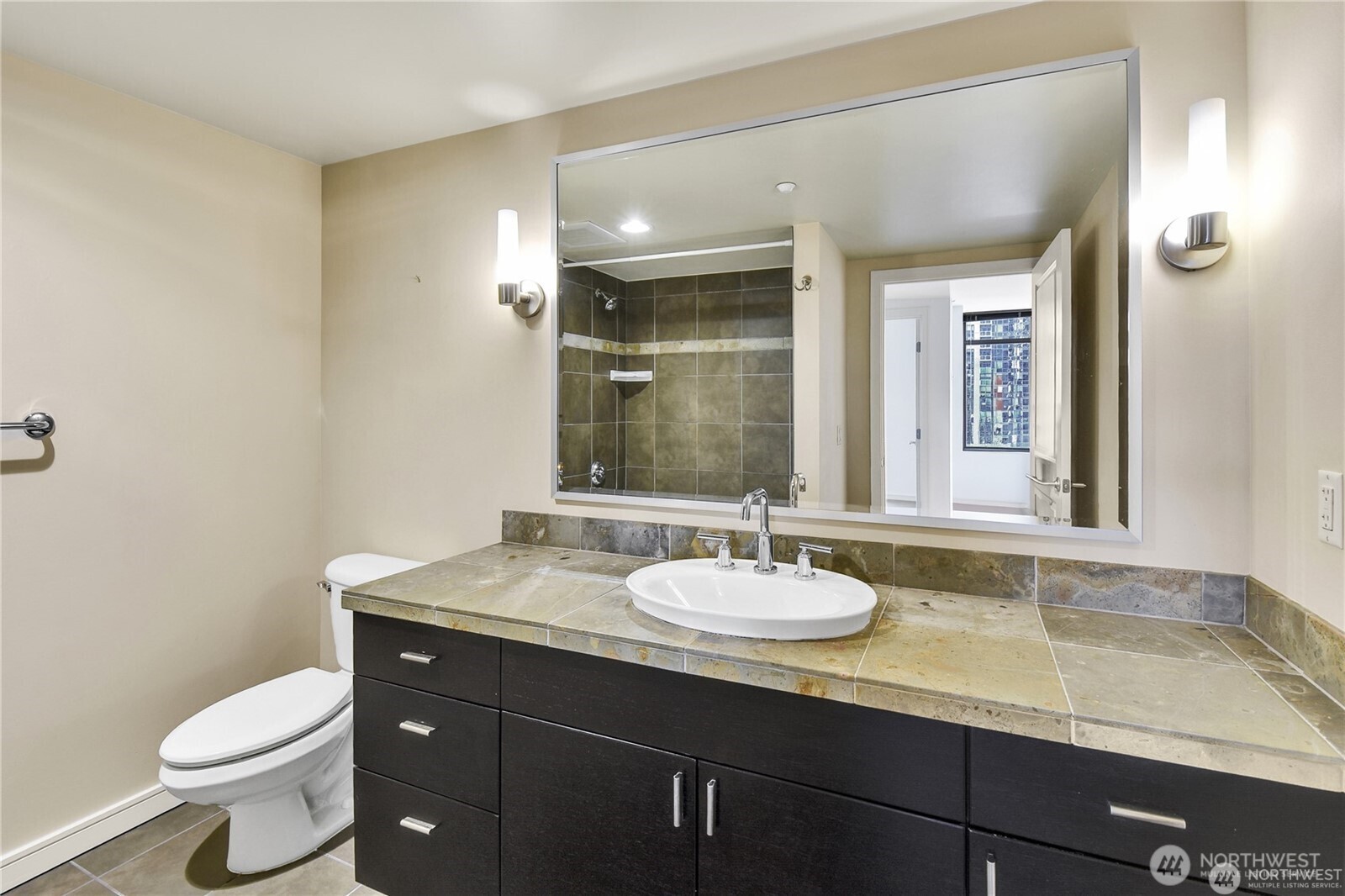 819 Virginia Street, Unit 1101 Seattle, WA 98101 - Photo 14 of 32