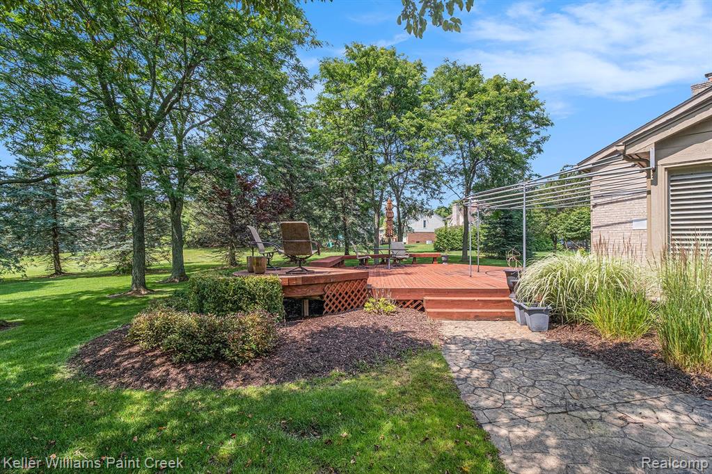 1817 Apple Ridge Court Rochester Hills, MI 48306 - Photo 29 of 36