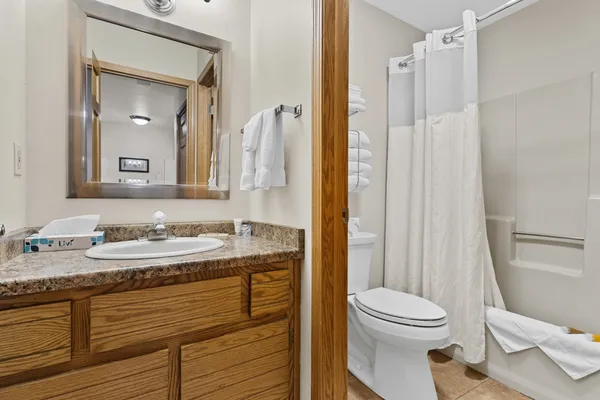 $179,000 | 4908 Landmark Circle, Unit 204, Egg Harbor, WI 54209
