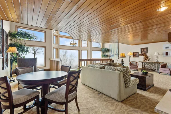 $179,000 | 4908 Landmark Circle, Unit 204, Egg Harbor, WI 54209