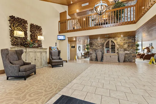 $179,000 | 4908 Landmark Circle, Unit 204, Egg Harbor, WI 54209