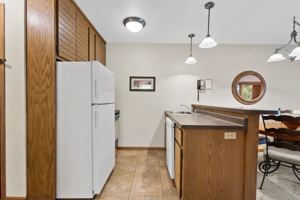 $179,000 | 4908 Landmark Circle, Unit 204, Egg Harbor, WI 54209