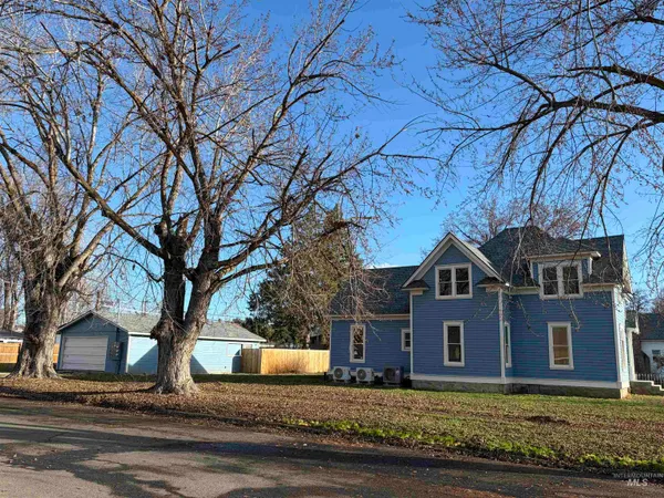 $200,000 | 308 East Park Street, Weiser, ID 83672