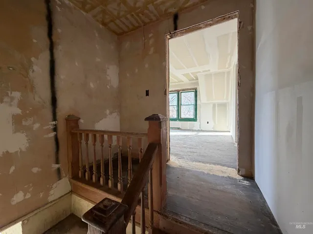 $275,000 | 308 East Park Street, Weiser, ID 83672